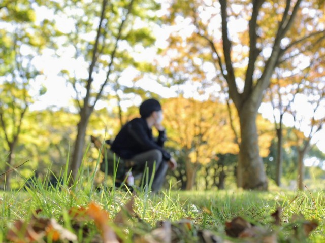 【秋のソロ活】椅子ひとつで整う時間。チェアリングで“外に出る幸せ”を見つけよう