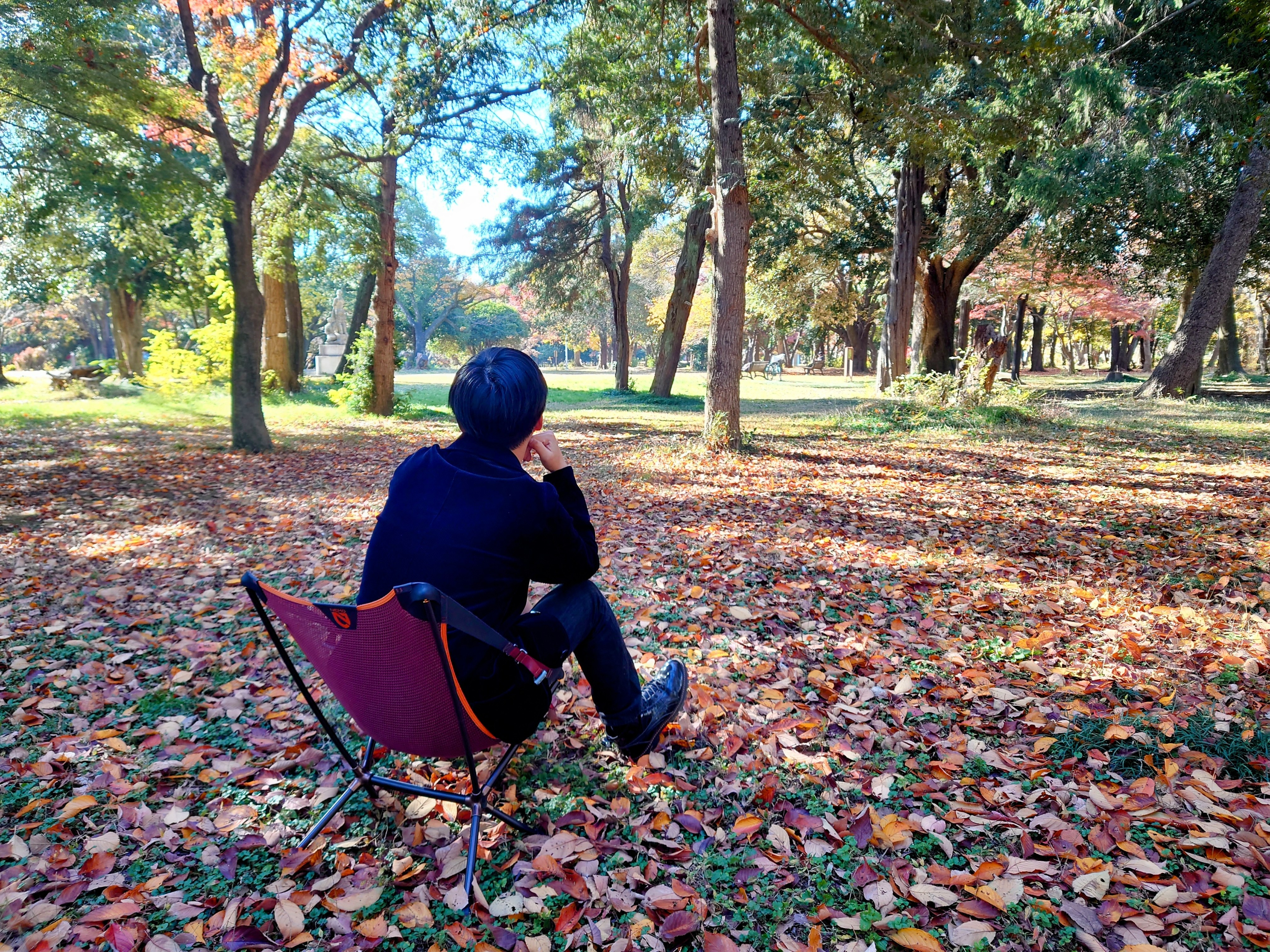 【2025年版】紅葉を“座って楽しむ”新スタイル｜チェアリングで味わう秋の絶景時間